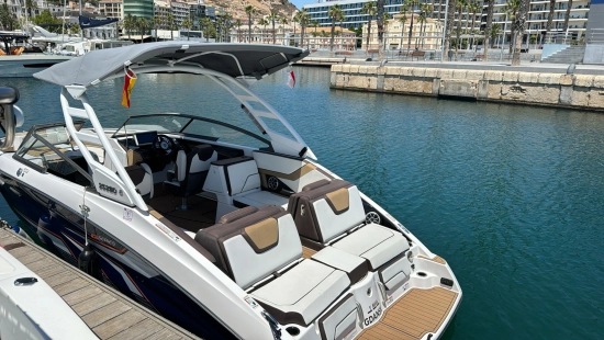 Yamaha 747SD usata in vendita