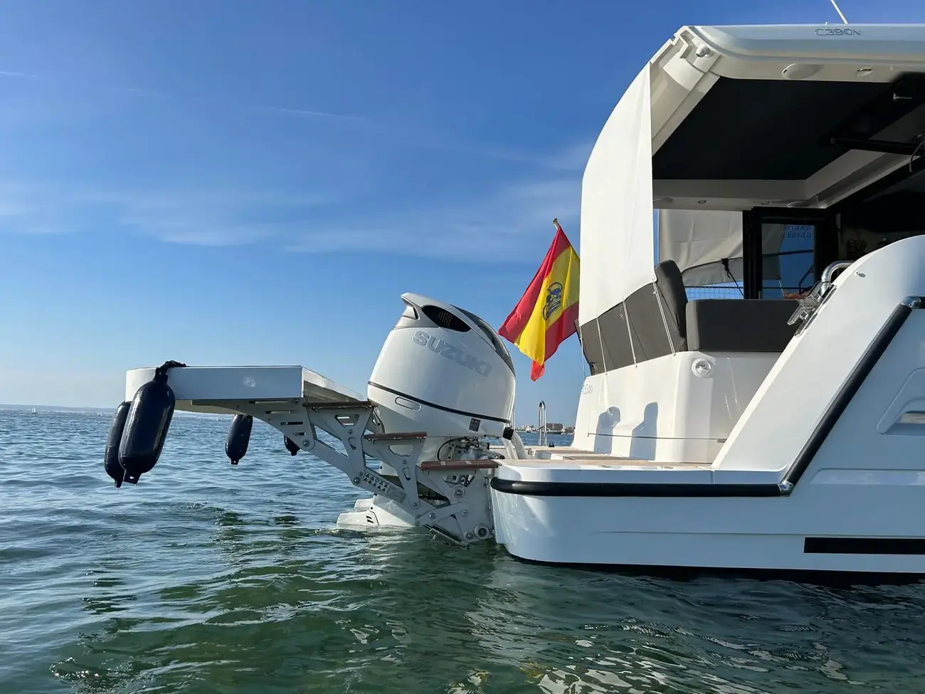 Sealine C390V usata in vendita