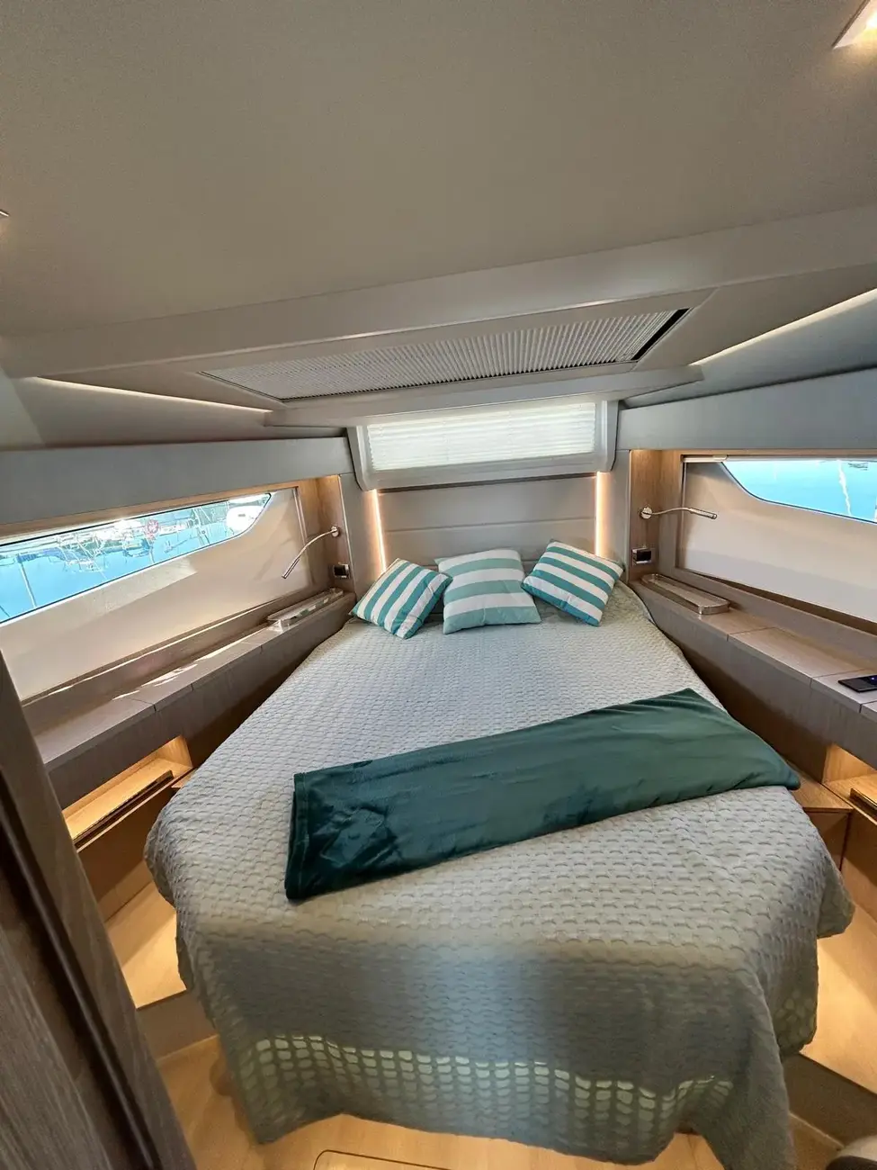 Sealine C390V usata in vendita