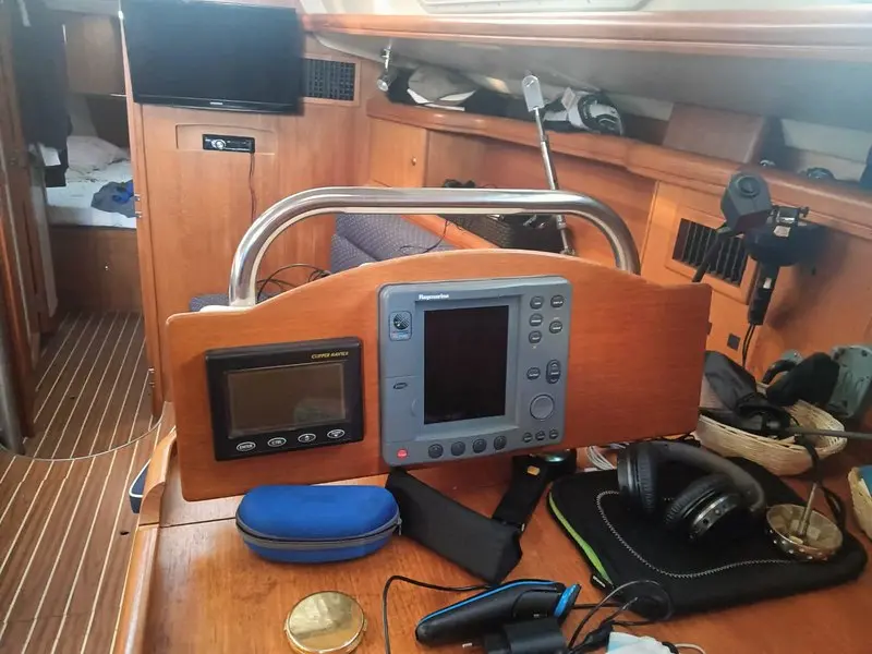 Hunter 44 AC usata in vendita