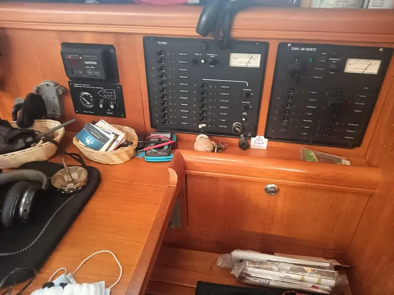 Hunter 44 AC usata in vendita