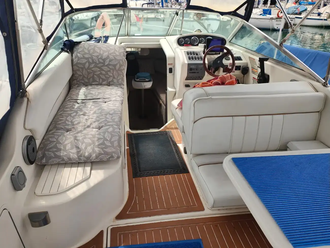 Sea Ray Sundancer 250 usata in vendita