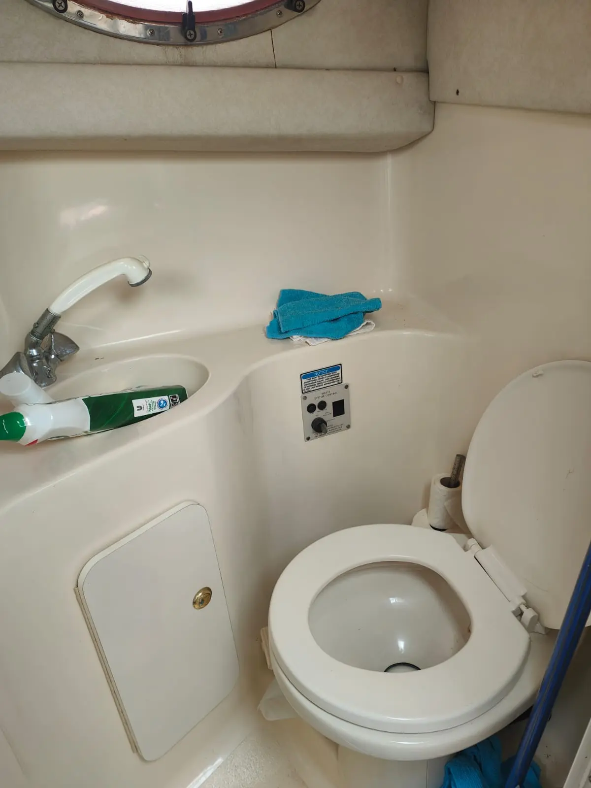 Sea Ray Sundancer 250 usata in vendita