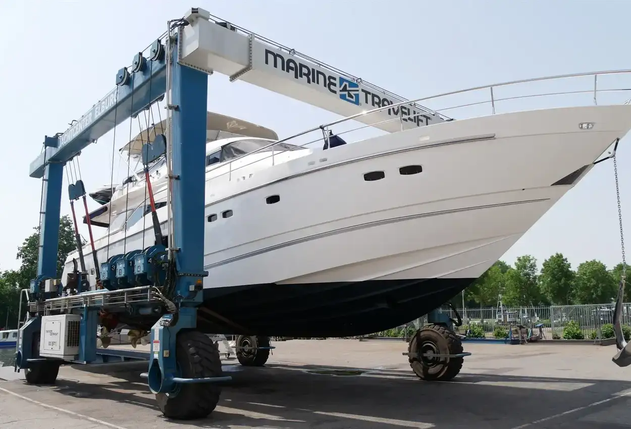 Fairline Squadron 78 usata in vendita