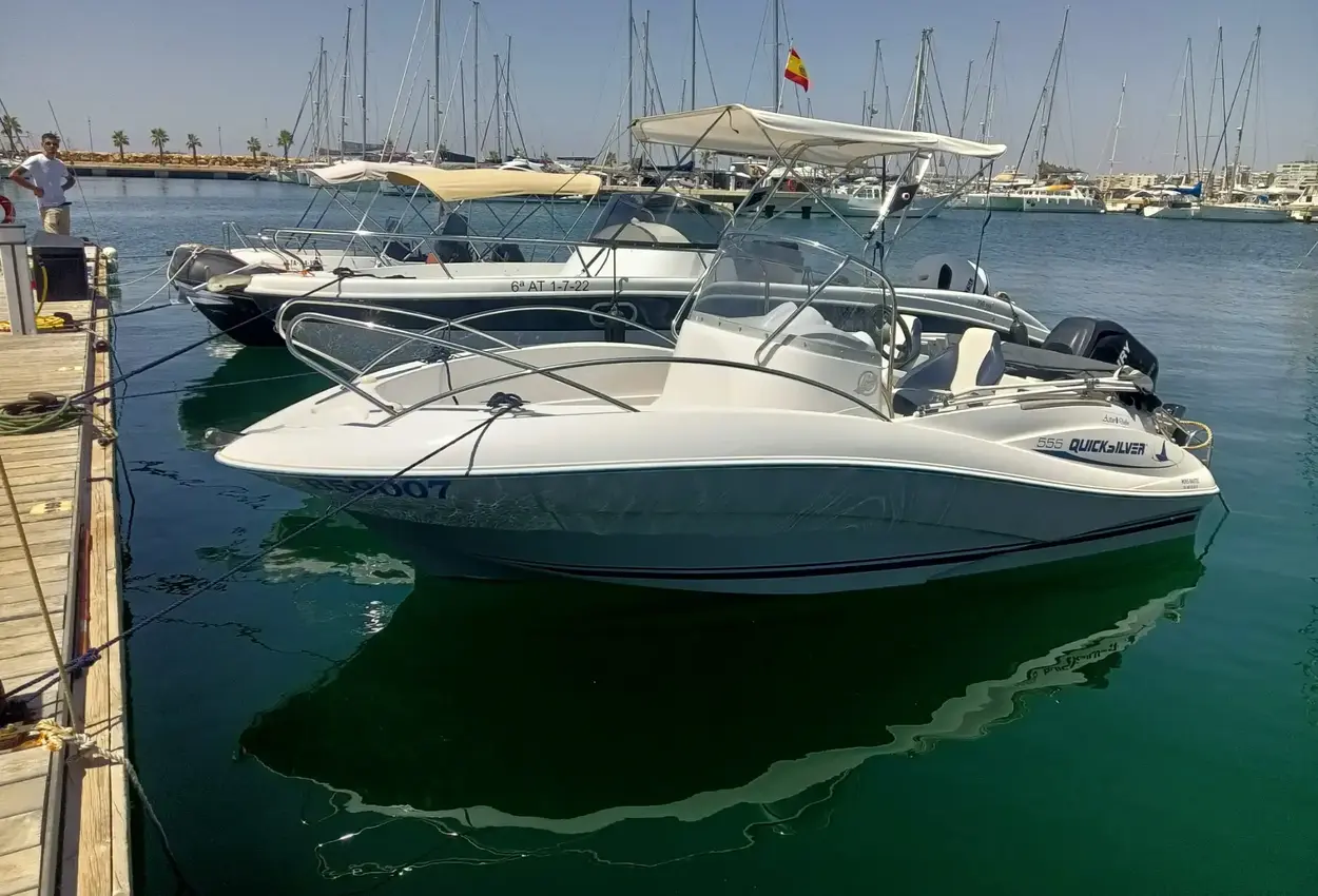 Quicksilver Commander 555 de segunda mano en venta