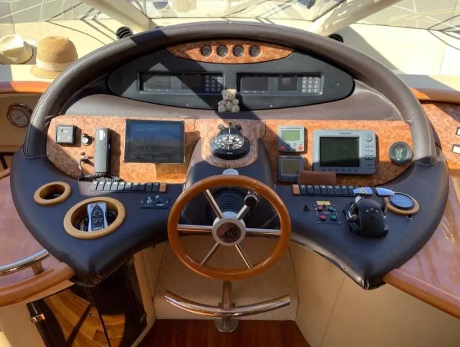 Azimut 55 usado à venda