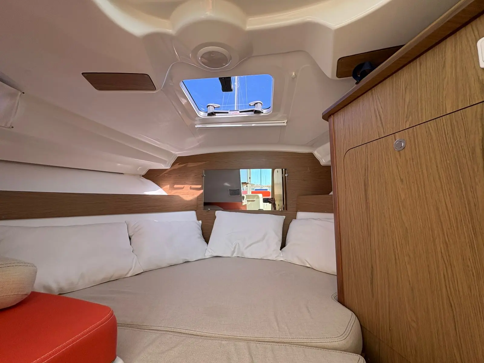Beneteau Antares 7.80 usado à venda