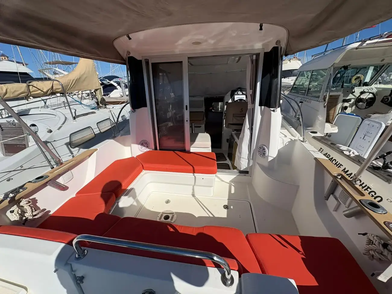 Beneteau Antares 7.80 usado à venda