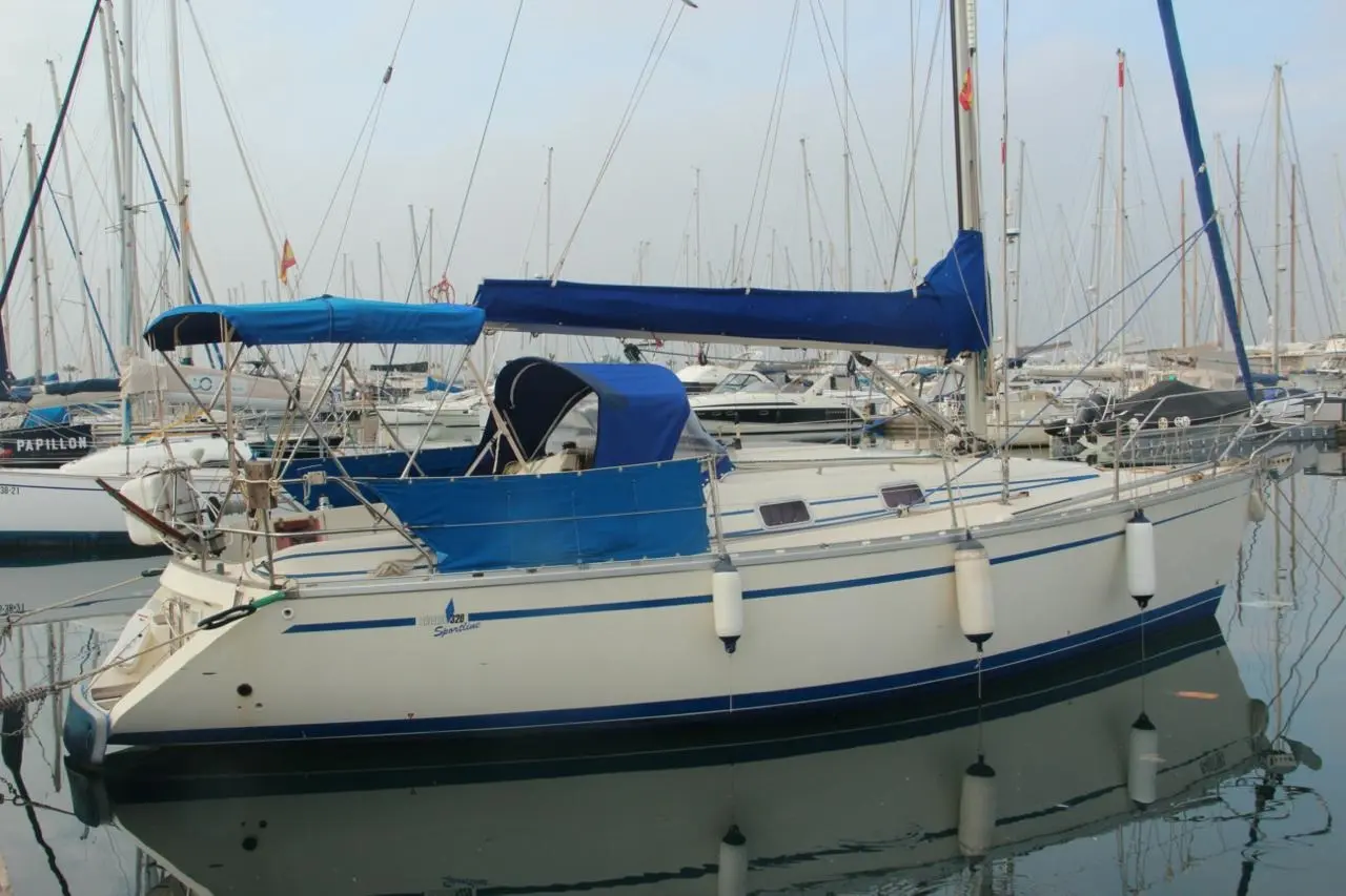 Bavaria Yachts 320 SL usado à venda