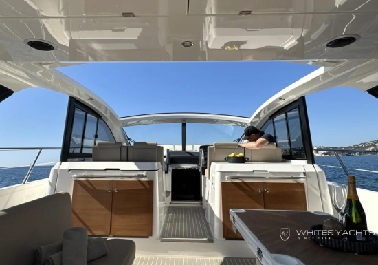 Sealine SC 42i usado à venda