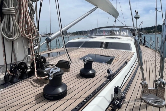 Custom B60 Pilothouse usado à venda
