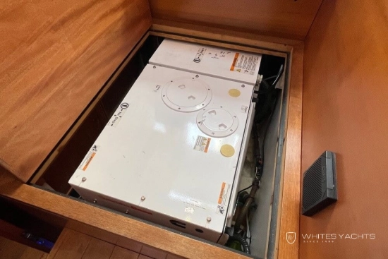 Custom B60 Pilothouse usado à venda