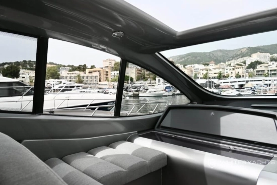 Pershing 56 usata in vendita