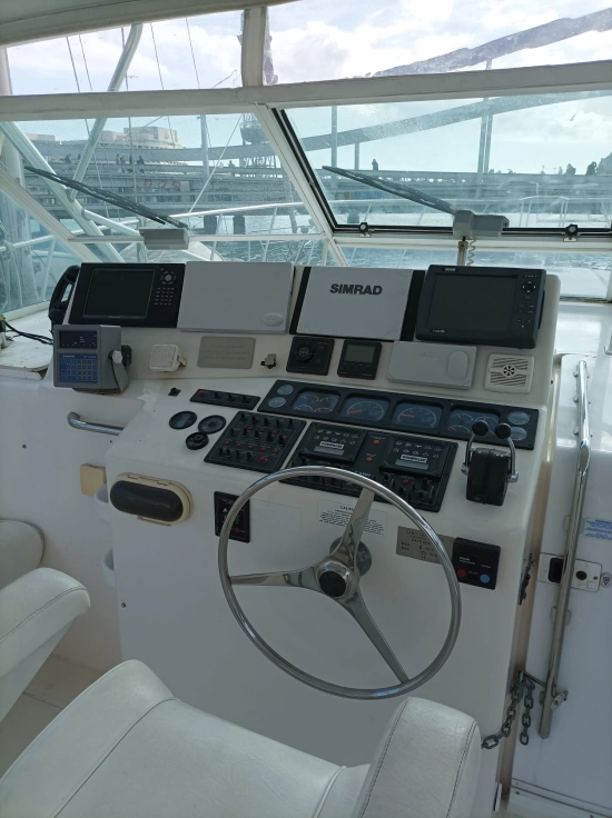 Cabo Yachts 45 Express usado à venda