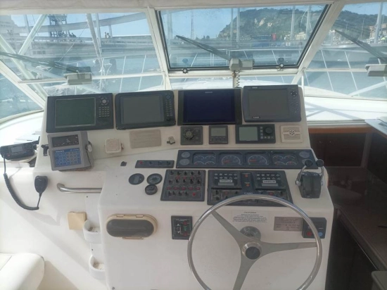 Cabo Yachts 45 Express usado à venda