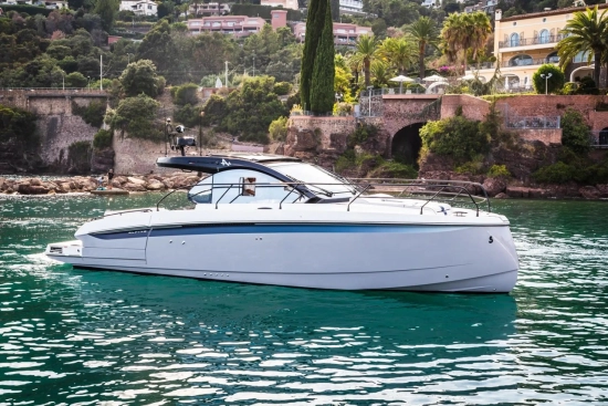 Beneteau Gran Turismo 40 nuevo en venta