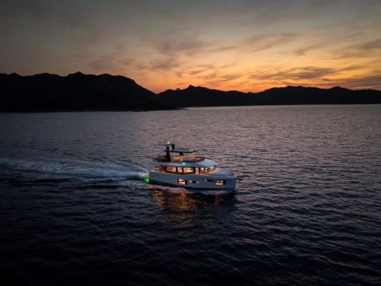 Beneteau GRAND TRAWLER 63 novos à venda