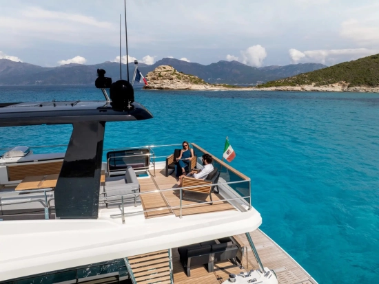 Beneteau GRAND TRAWLER 63 novos à venda