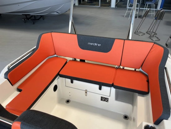 Zodiac MEDLINE 6.8 NEO nuevo en venta