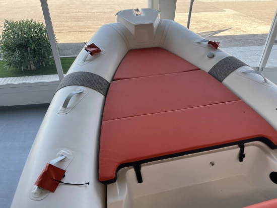 Zodiac MEDLINE 6.8 NEO nuevo en venta