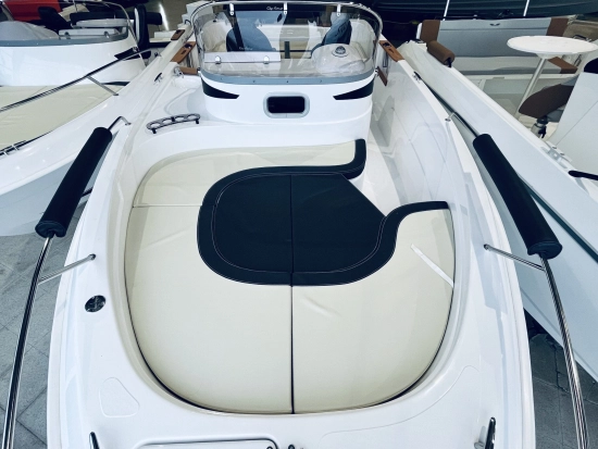 B2 Marine CAP FERRET 652 OPEN usado à venda