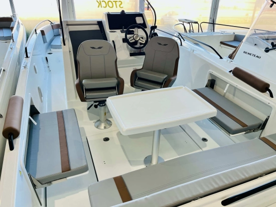 Beneteau Flyer 8 Spacedeck V2 nuova in vendita