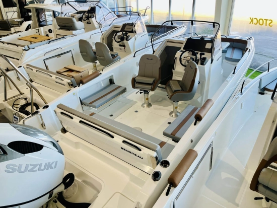 Beneteau Flyer 8 Spacedeck V2 nuova in vendita