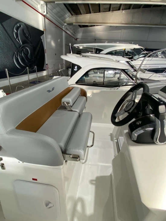 Beneteau Flyer 9 Spacedeck novos à venda