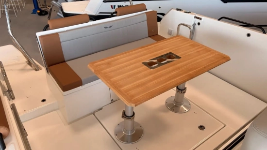Beneteau Flyer 9 Spacedeck novos à venda