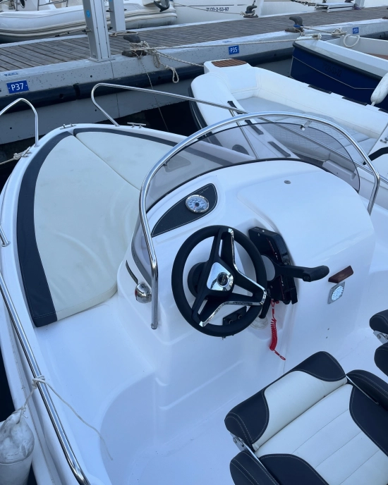 B2 Marine CAP FERRET 472 SUNDECK usado à venda