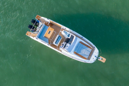 Beneteau Flyer 9 SUNDECK novos à venda