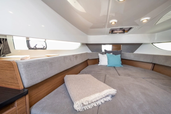 Beneteau Flyer 9 SUNDECK novos à venda