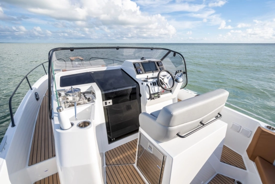 Beneteau Flyer 9 SUNDECK novos à venda