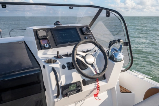 Beneteau Flyer 9 SUNDECK novos à venda