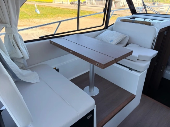 Beneteau Antares 9 V2 nuova in vendita