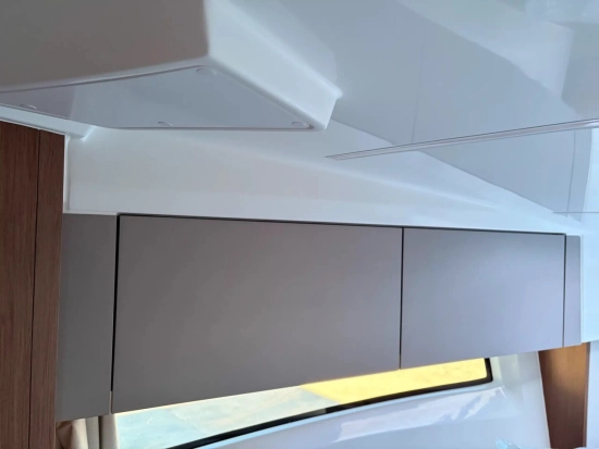 Beneteau Antares 9 V2 nuova in vendita