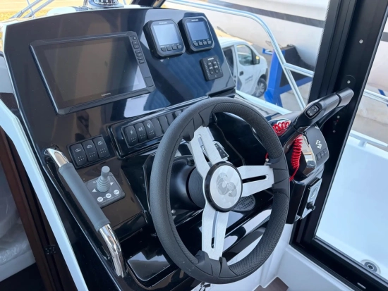 Beneteau Antares 9 V2 nuova in vendita