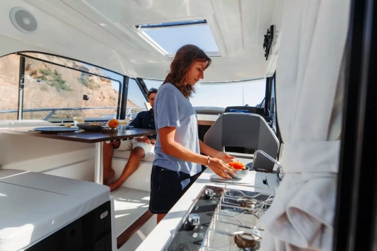Beneteau Antares 9 V2 nuova in vendita