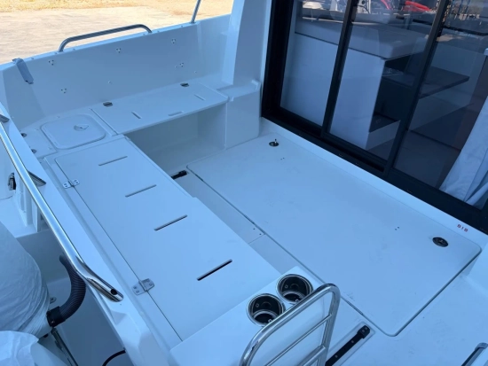 Beneteau Antares 9 V2 nuova in vendita