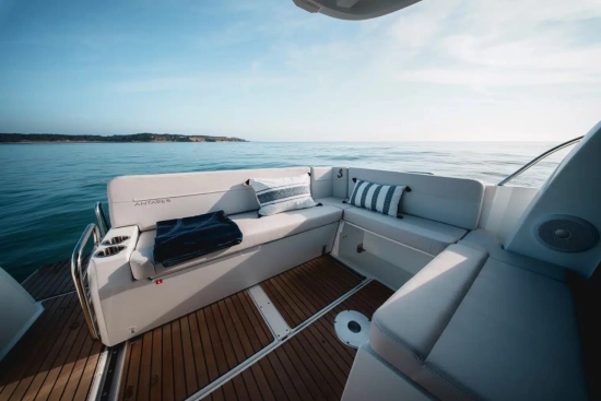 Beneteau Antares 9 V2 nuova in vendita