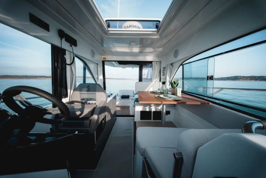 Beneteau Antares 9 V2 nuova in vendita