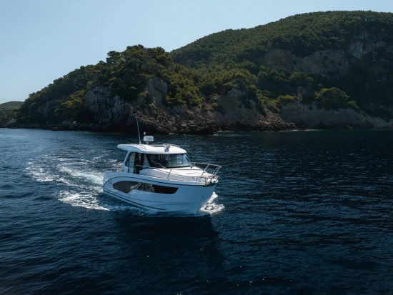 Beneteau Antares 9 V2 nuova in vendita