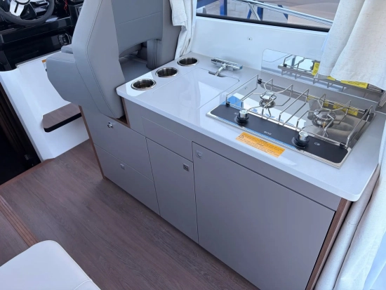 Beneteau Antares 9 V2 nuova in vendita