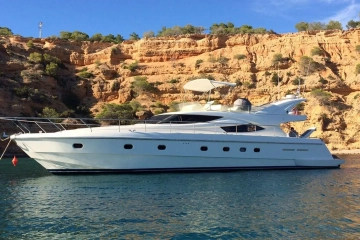 Ferretti Yachts 620 usado à venda