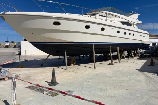 Ferretti Yachts 620 usado à venda
