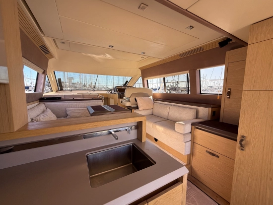 Beneteau Monte Carlo 5 usado à venda