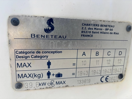 Beneteau Oceanis 45 nuova in vendita