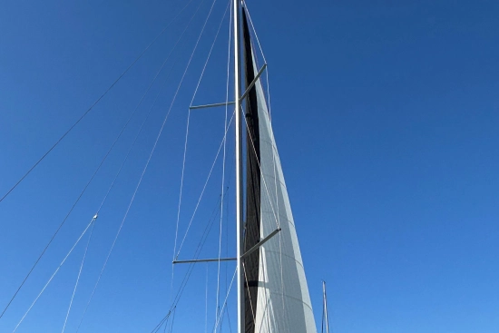 Beneteau Oceanis 45 nuova in vendita