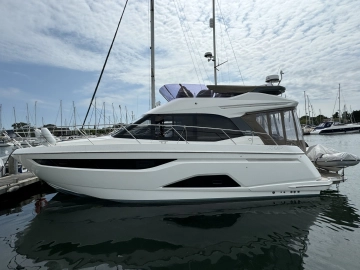 Bavaria Yachts R40 Fly usado à venda