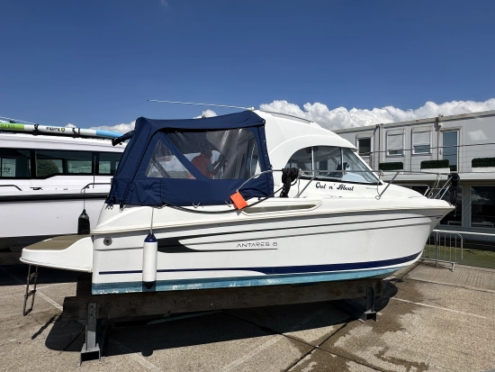Beneteau Antares 6 de segunda mano en venta
